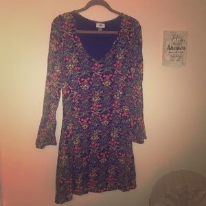 Floral Old Navy dress with slight bell sleeve